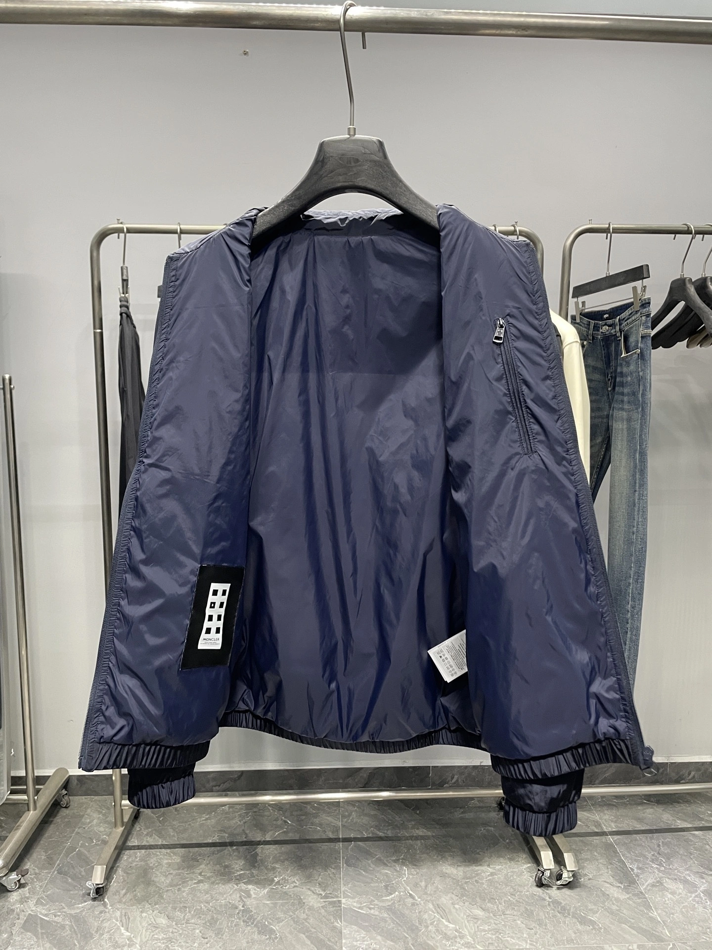 wg.luxury-- 7o9385r nylon item: E-F443J1639H